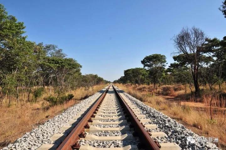 中企承建安哥拉南部主干铁路正式交工